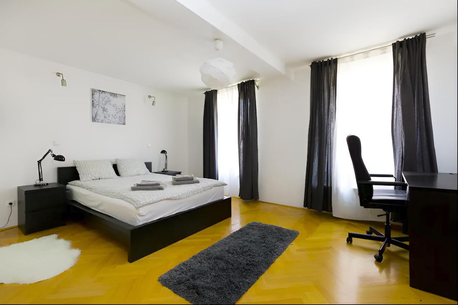 Damati Kft Liszt Ferenc Ter Inner City Flat บูดาเปสต์ ภายนอก รูปภาพ
